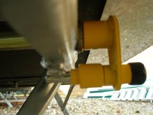 Milenco Adjustable Corner Steady Locks Twinpack